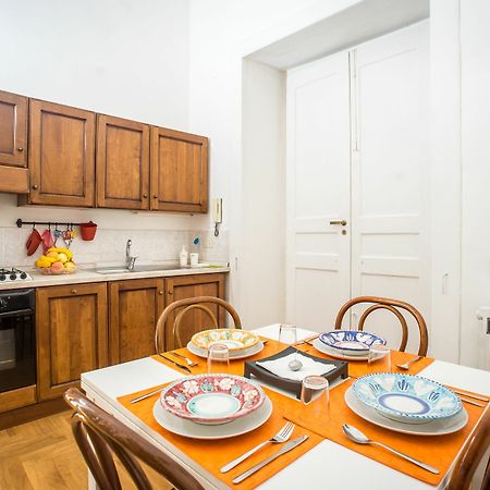 Appartement Casa Napoletana - San Domenico à Naples Extérieur photo