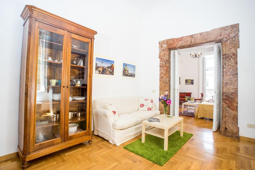 Appartement Casa Napoletana - San Domenico à Naples Extérieur photo