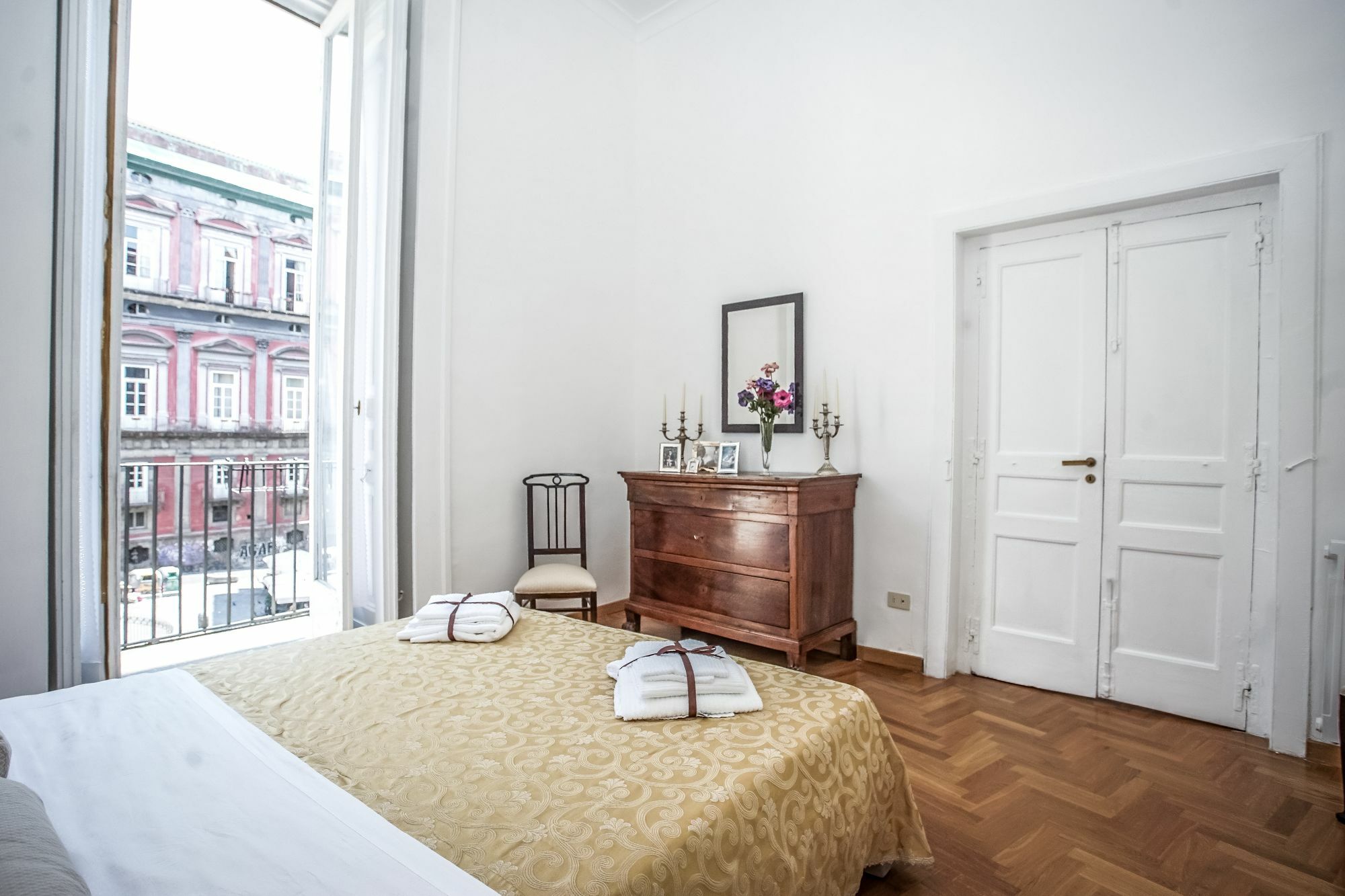 Appartement Casa Napoletana - San Domenico à Naples Extérieur photo
